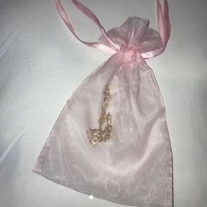 gold brandy choker<3